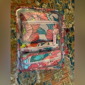 Vera Bradley 4 piece cosmetic bag set 🌺